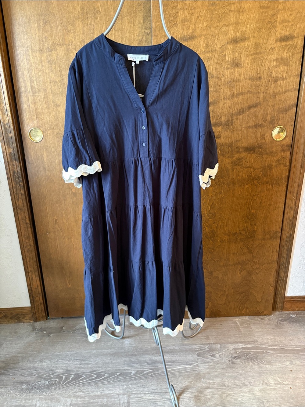 Relaxed Navy Midi Dress with White Scallop Trim